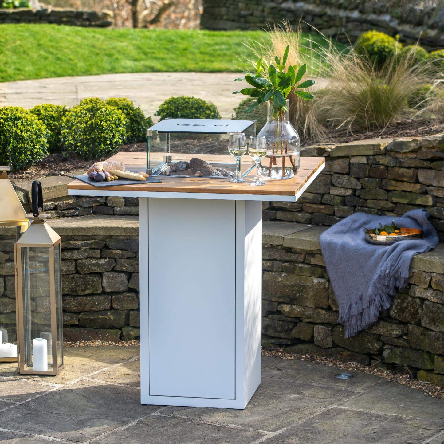Cosiloft 100 White Teak Propane Gas Fire Pit Bar Table