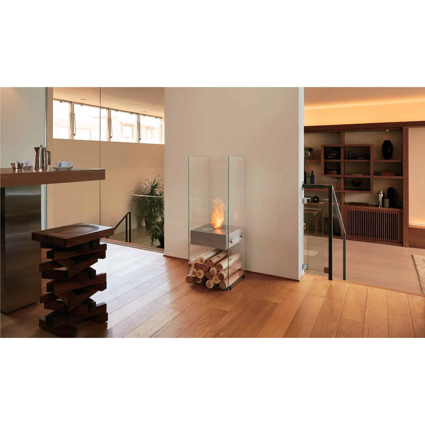 Ecosmart Ghost Freestanding Glass Bioethanol Fireplace